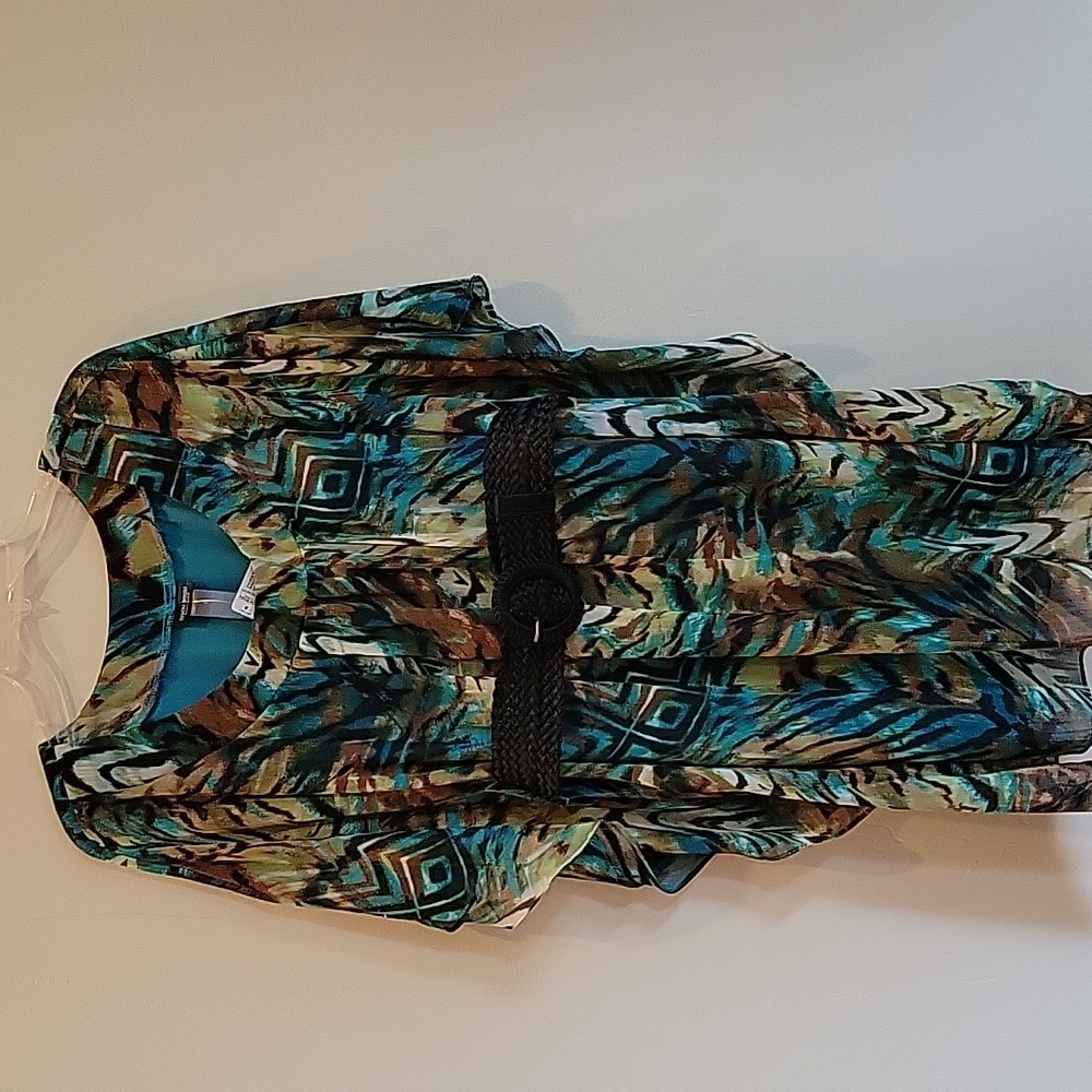 Bisou Bisou dress size 6. New